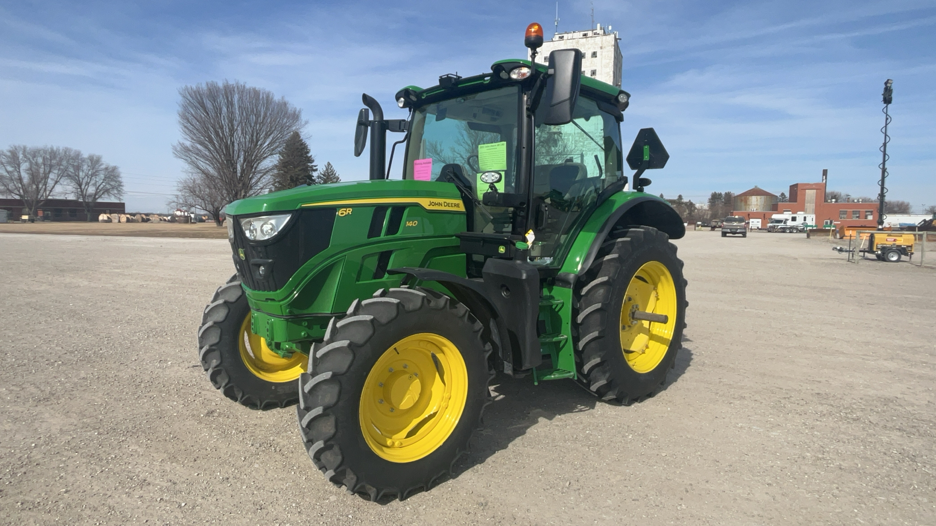 2022 John Deere 6R 140